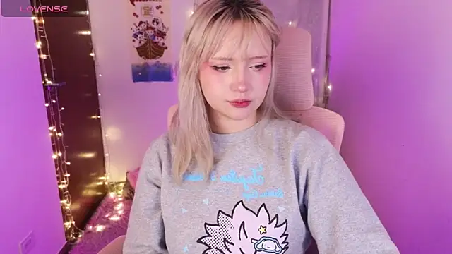 KuroChan420 online show from 01-16-26, 03:43