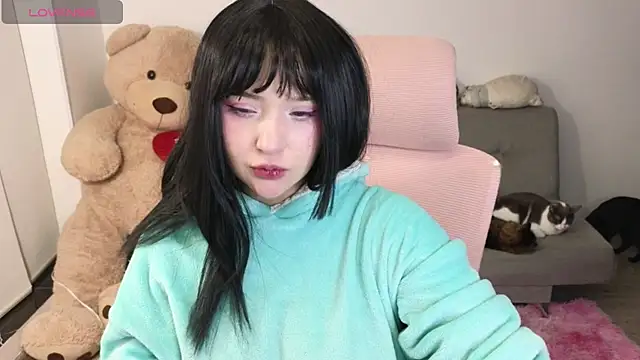 KuroChan420 online show from 04-18-26, 05:33