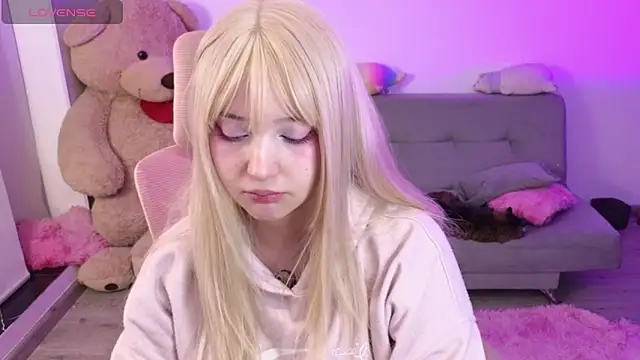 KuroChan420 online show from 05-03-26, 01:55