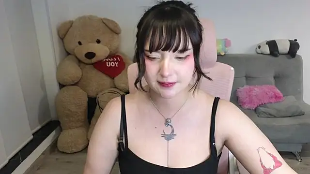 KuroChan420 online show from 07-13-26, 12:35
