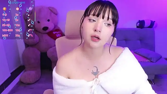 KuroChan420 online show from 07-31-26, 01:16