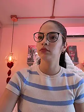 Snapshot of Zoe_Bae chatting on 02-17-25, 10:14 Zoe Bae online show from 02-17-25, 10:14