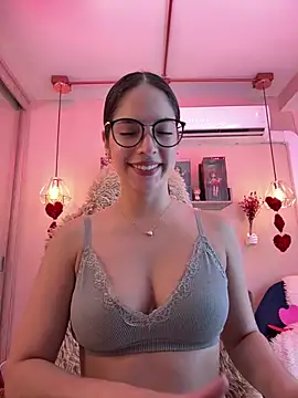 Snapshot of Zoe_Bae chatting on 02-19-25, 09:36 Zoe Bae online show from 02-19-25, 09:36