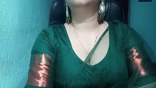 Snapshot of YourModhu chatting on 09-09-25, 05:34 YourModhu online show from 09-09-25, 05:34