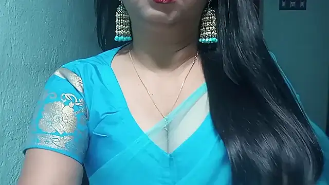 Snapshot of YourModhu chatting on 10-24-25, 05:53 YourModhu online show from 10-24-25, 05:53