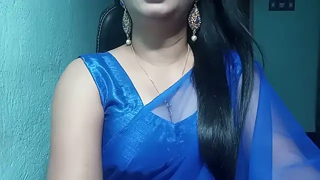 Snapshot of YourModhu chatting on 11-10-25, 05:45 YourModhu online show from 11-10-25, 05:45