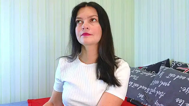 Snapshot of _Lily_ chatting on 12-04-24, 09:07 Lily online show from 12-04-24, 09:07