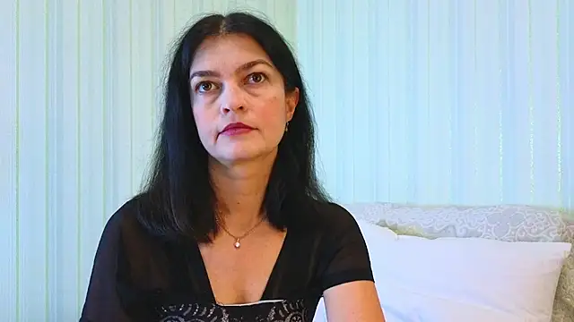 Snapshot of _Lily_ chatting on 11-13-25, 06:56 Lily online show from 11-13-25, 06:56