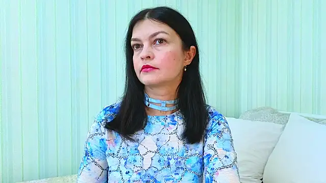 Snapshot of _Lily_ chatting on 03-05-26, 08:54 Lily online show from 03-05-26, 08:54