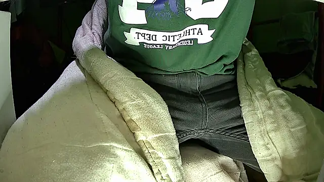 Snapshot of Walltaz chatting on 11-11-25, 04:56 Walltaz online show from 11-11-25, 04:56