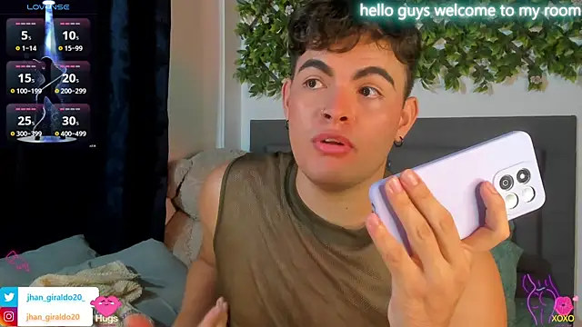 Snapshot of kamii_22 chatting on 11-09-25, 12:31 kamii 22 online show from 11-09-25, 12:31