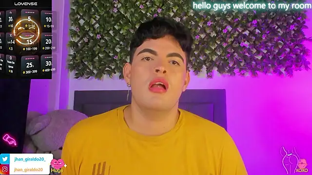 Snapshot of kamii_22 chatting on 02-08-26, 11:57 kamii 22 online show from 02-08-26, 11:57