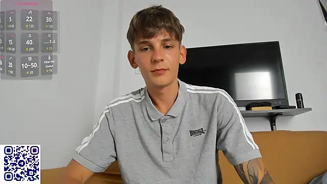 Snapshot of MiracleCam chatting on 02-05-26, 07:46 MiracleCam online show from 02-05-26, 07:46