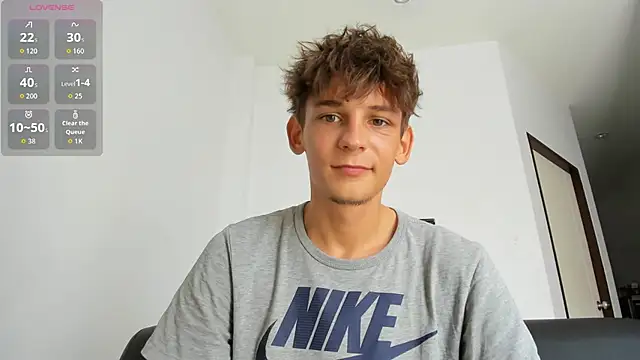 Snapshot of MiracleCam chatting on 03-13-26, 03:13 MiracleCam online show from 03-13-26, 03:13