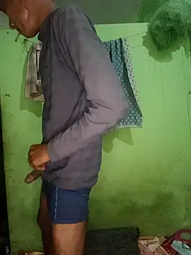 Snapshot of hq9870a chatting on 12-07-24, 06:26 hq9870a online show from 12-07-24, 06:26