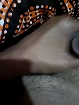 Snapshot of hq9870a chatting on 02-04-25, 07:44 hq9870a online show from 02-04-25, 07:44