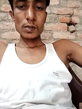 Snapshot of hq9870a chatting on 10-05-25, 07:28 hq9870a online show from 10-05-25, 07:28