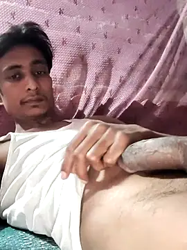 Snapshot of hq9870a chatting on 02-16-26, 04:36 hq9870a online show from 02-16-26, 04:36