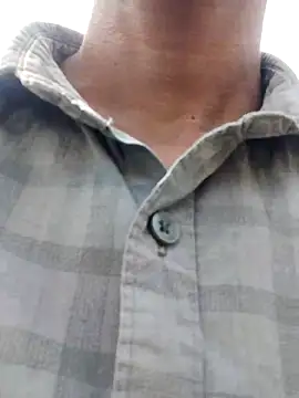 Snapshot of hq9870a chatting on 02-25-26, 06:23 hq9870a online show from 02-25-26, 06:23