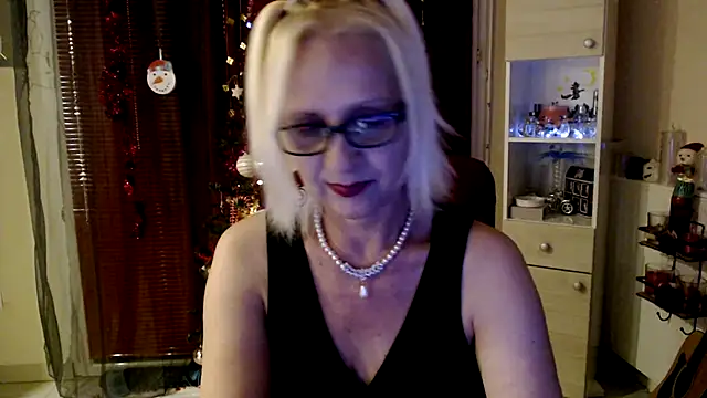 Snapshot of Ala-N-Dala chatting on 01-02-25, 09:50 Ala-N-Dala online show from 01-02-25, 09:50