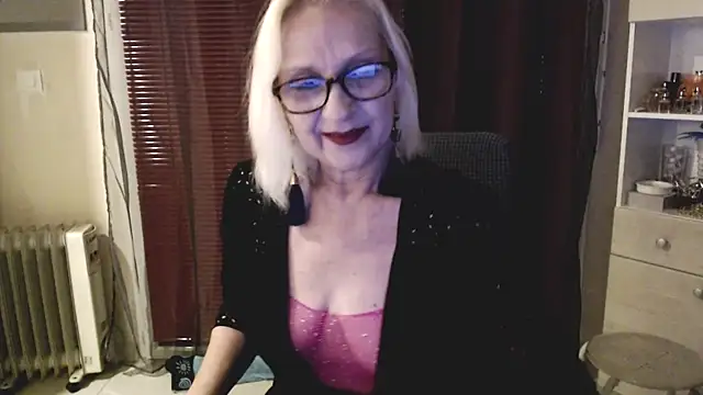 Snapshot of Ala-N-Dala chatting on 02-12-25, 10:59 Ala-N-Dala online show from 02-12-25, 10:59