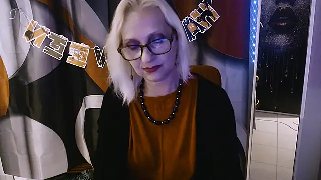 Snapshot of Ala-N-Dala chatting on 10-21-25, 06:58 Ala-N-Dala online show from 10-21-25, 06:58