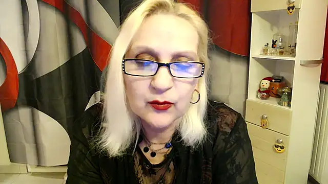 Snapshot of Ala-N-Dala chatting on 12-04-25, 09:34 Ala-N-Dala online show from 12-04-25, 09:34