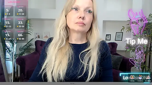 Abby Moore  online show from 06-11-26, 06:44
