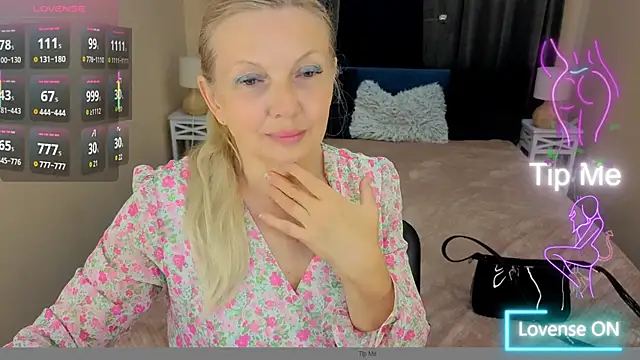 Abby Moore  online show from 06-19-26, 06:40