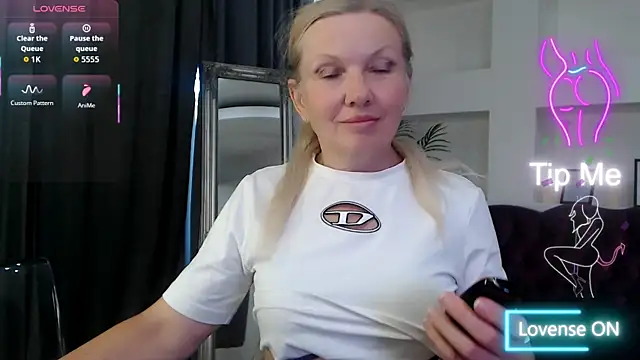 Abby Moore  online show from 07-29-26, 06:33