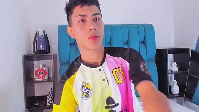 AlanNaughty online show from 01-05-25, 09:03