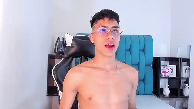 AlanNaughty online show from 02-21-25, 10:04