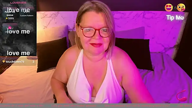 Shannonshine online show from 10-28-25, 05:33