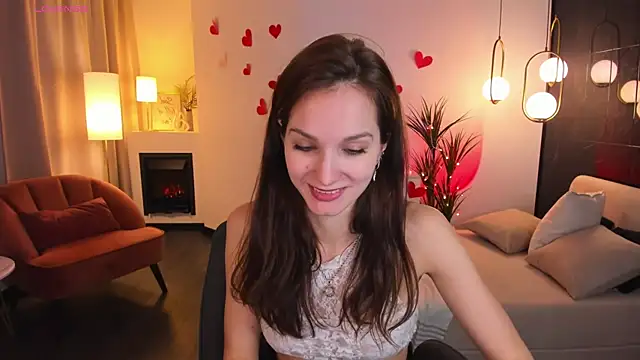 Snapshot of MirandaGlow chatting on 02-14-25, 08:42 MirandaGlow online show from 02-14-25, 08:42