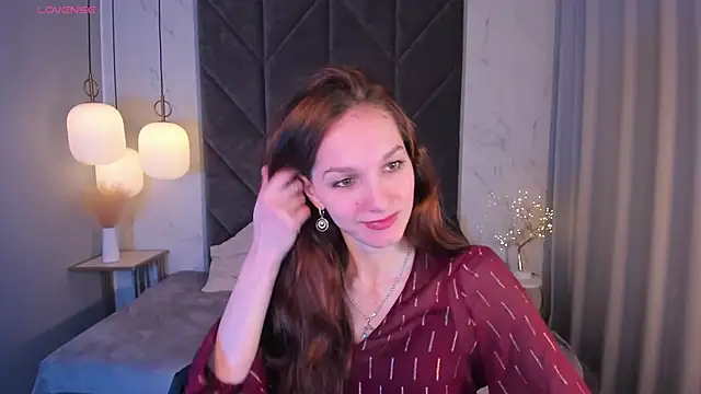 Snapshot of MirandaGlow chatting on 03-10-25, 05:54 MirandaGlow online show from 03-10-25, 05:54