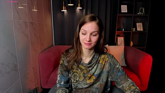 Snapshot of MirandaGlow chatting on 02-11-26, 05:34 MirandaGlow online show from 02-11-26, 05:34