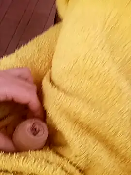 Snapshot of david_geam chatting on 12-19-24, 12:56 david geam online show from 12-19-24, 12:56