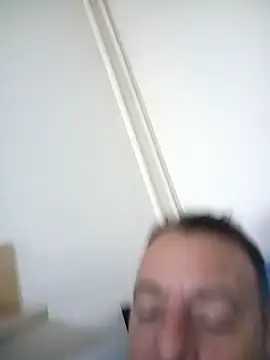 Snapshot of david_geam chatting on 12-20-24, 07:01 david geam online show from 12-20-24, 07:01