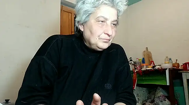 Snapshot of ExquisiteMature chatting on 01-26-25, 03:47 ExquisiteMature online show from 01-26-25, 03:47