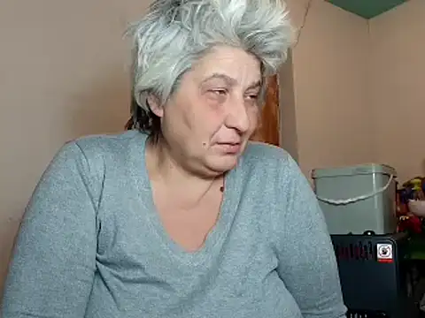 Snapshot of ExquisiteMature chatting on 02-17-25, 11:53 ExquisiteMature online show from 02-17-25, 11:53