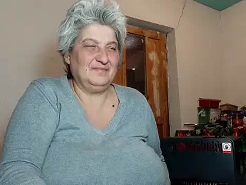 Snapshot of ExquisiteMature chatting on 02-18-25, 09:43 ExquisiteMature online show from 02-18-25, 09:43