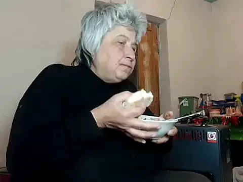 Snapshot of ExquisiteMature chatting on 02-20-25, 07:23 ExquisiteMature online show from 02-20-25, 07:23