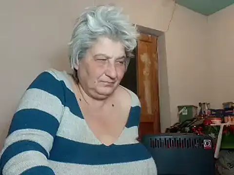 Snapshot of ExquisiteMature chatting on 02-22-25, 01:44 ExquisiteMature online show from 02-22-25, 01:44