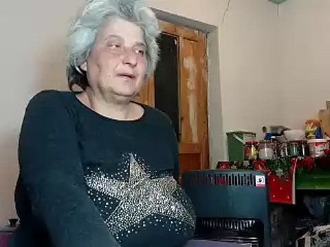 Snapshot of ExquisiteMature chatting on 03-10-25, 03:34 ExquisiteMature online show from 03-10-25, 03:34