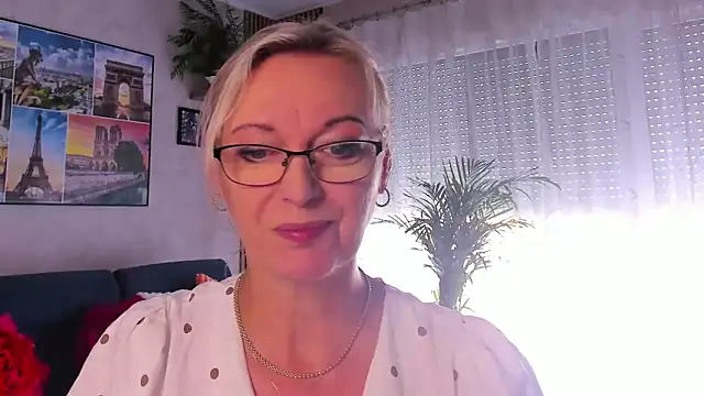 vanessa chat online show from 06-18-26, 01:59