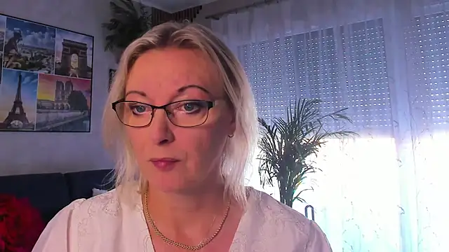 vanessa chat online show from 06-22-26, 01:30