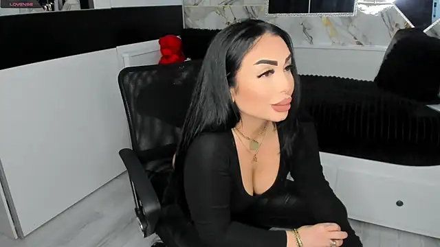 Snapshot of mistress_meryem chatting on 03-06-25, 11:42 mistress meryem online show from 03-06-25, 11:42