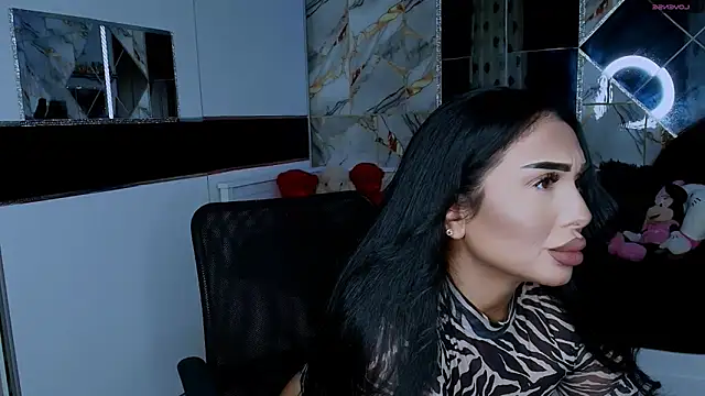 Snapshot of mistress_meryem chatting on 10-26-25, 11:09 mistress meryem online show from 10-26-25, 11:09