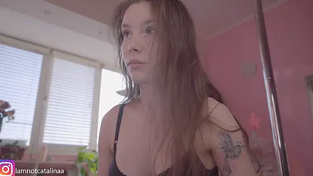 Snapshot of YourBabyPearl chatting on 12-13-24, 01:33 YourBabyPearl online show from 12-13-24, 01:33