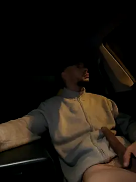 Snapshot of Lionayowe chatting on 11-08-25, 05:18 Lionayowe online show from 11-08-25, 05:18